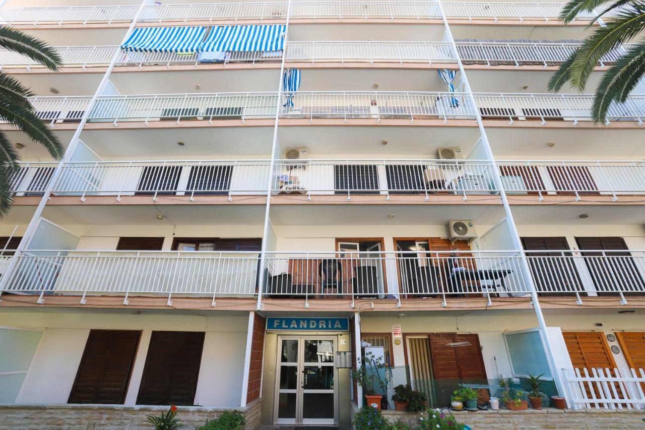 Apartamentos Flandria Salou Exterior photo